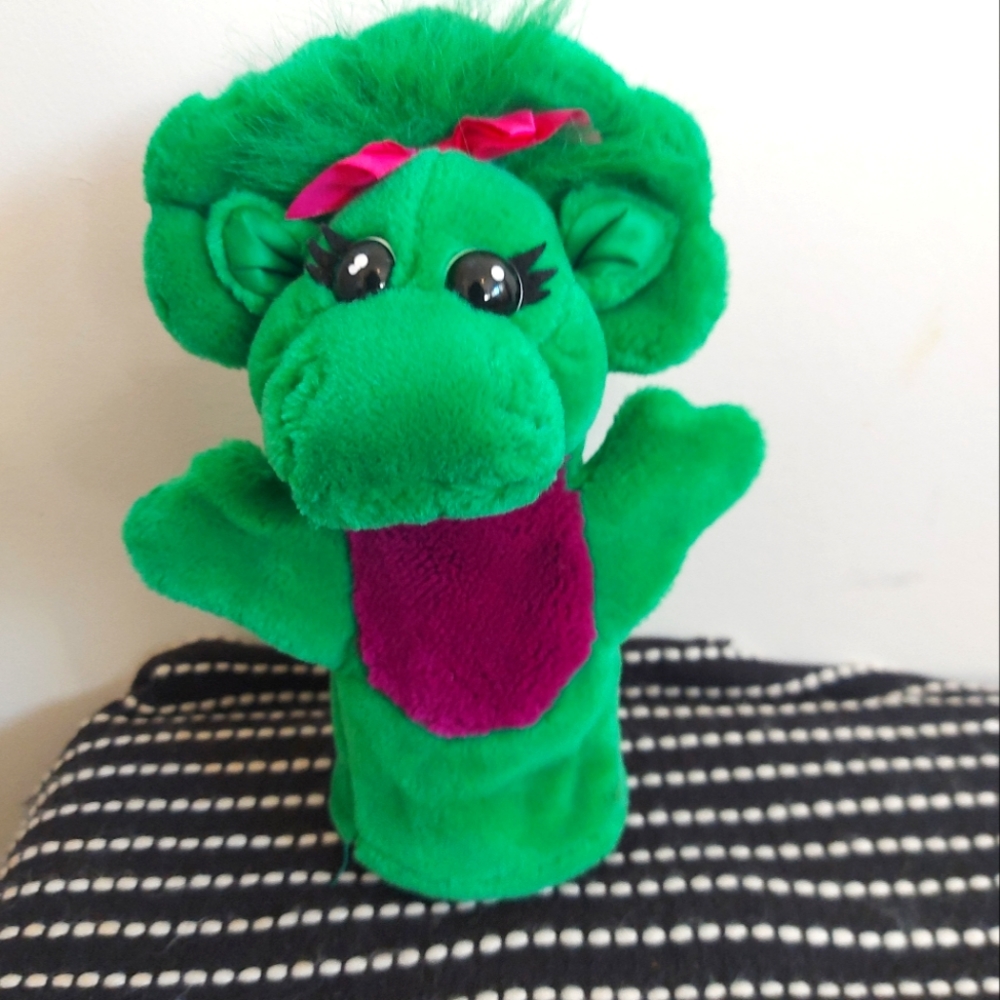 Baby Bop puppet (Barney)